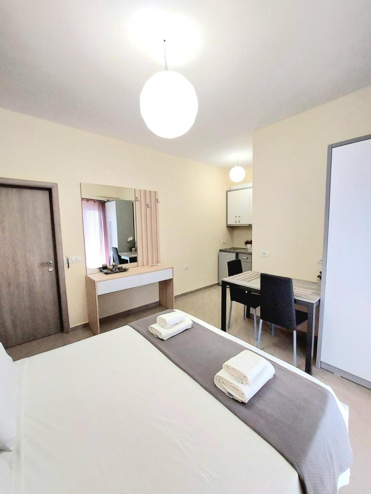 Elizabeth Apartments ฮีมาเรอ ภายนอก รูปภาพ