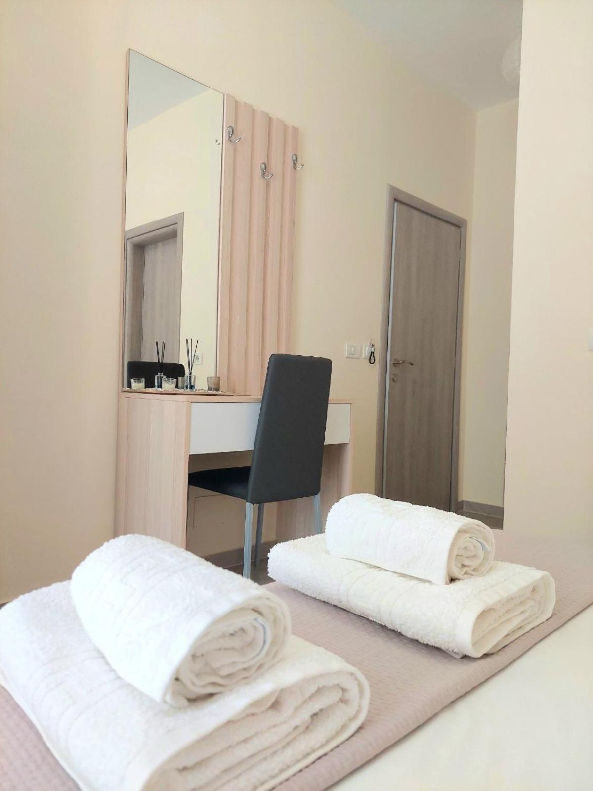 Elizabeth Apartments ฮีมาเรอ ภายนอก รูปภาพ