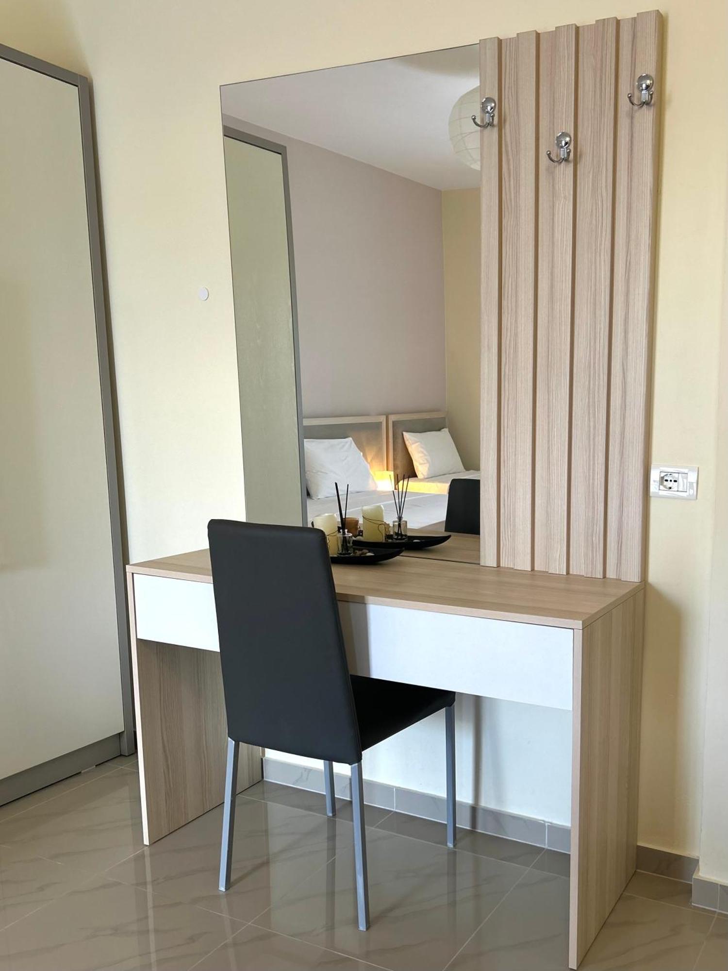 Elizabeth Apartments ฮีมาเรอ ภายนอก รูปภาพ